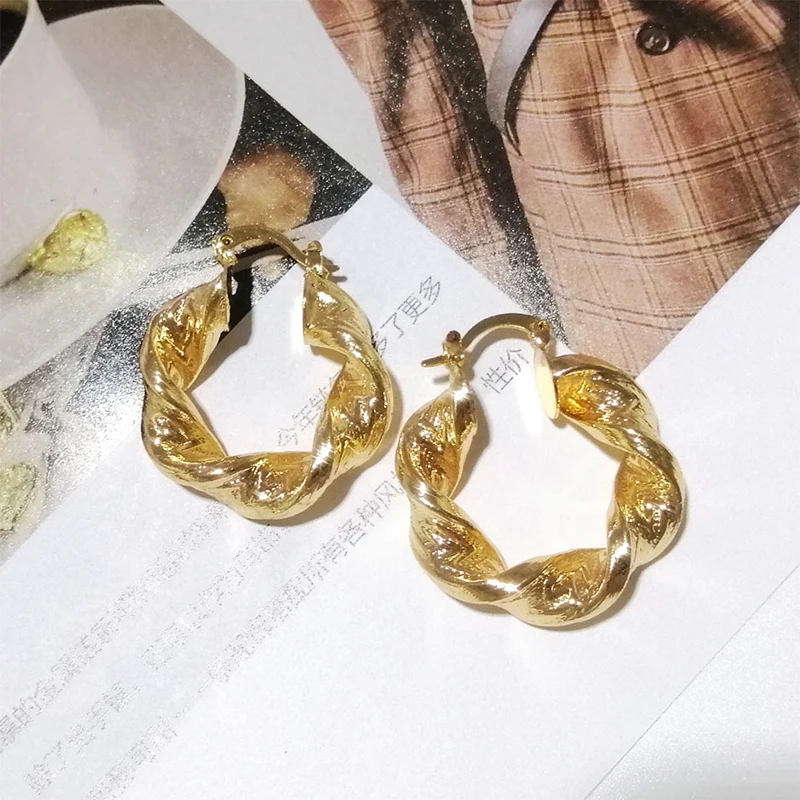 SRCOI Cold Color Thick Metal Exaggeration Twist Circle Earrings Personality Wave Concise Geometry Hoop Earrings For Women Girl
SRCOI Cold Color Thick Metal Exaggeration Twist Circle Earrings Personality Wave Concise Geometry Hoop Earrings For Women Girl
