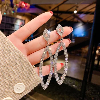 New Korean Crystal Rhinestone Long Tassel Earrings Oval Fringe Dangle Earrings for Women Luxury Wedding Bridal Earrings Jewelry
New Korean Crystal Rhinestone Long Tassel Earrings Oval Fringe Dangle Earrings for Women Luxury Wedding Bridal Earrings Jewelry