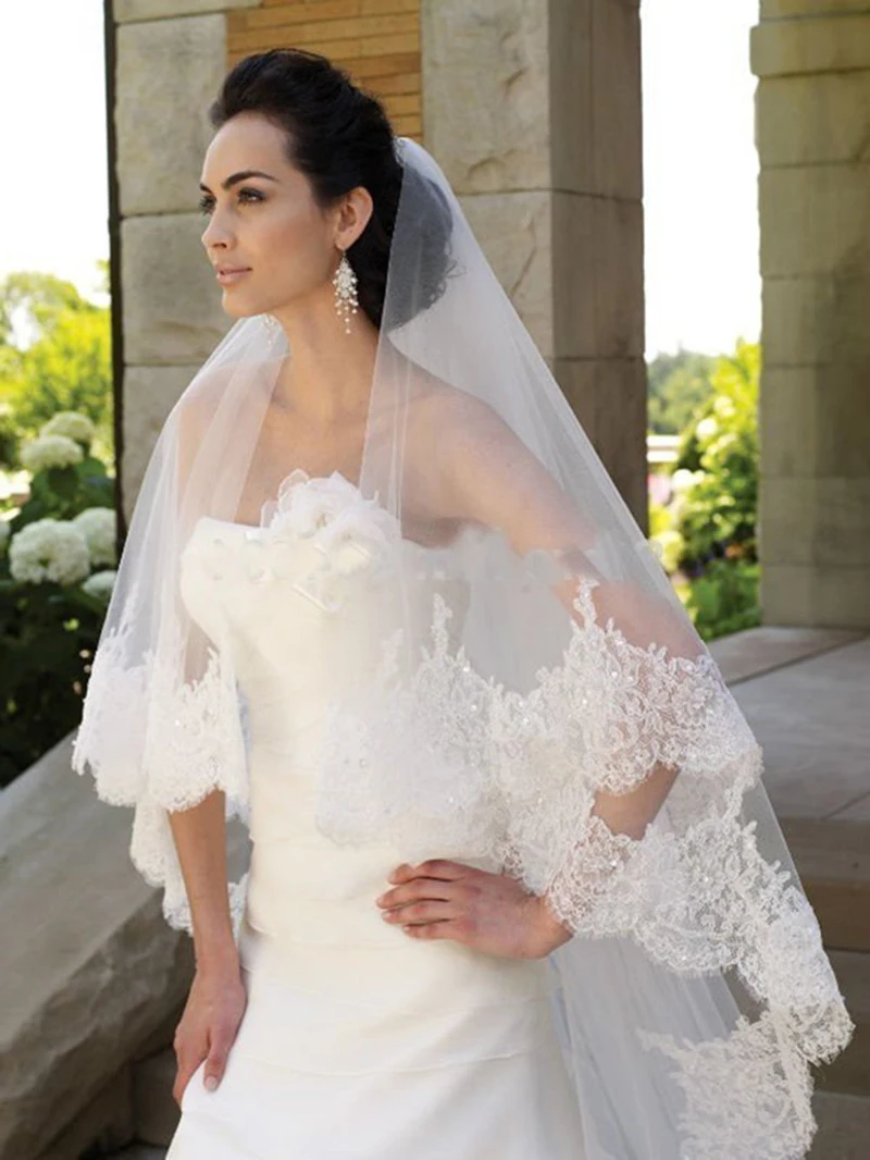 3-Meter Two Layers Elegant Luxury Long Wedding Veil Bridal Veils Lace Veil with Comb HL09
3-Meter Two Layers Elegant Luxury Long Wedding Veil Bridal Veils Lace Veil with Comb HL09
