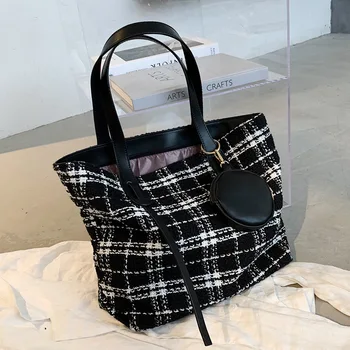 Woolen cloth women Shoulder Bag High capacity Luxury Designer Plaid ladies hand bag Messenger bag lady bolsos big totes bolsa
Woolen cloth women Shoulder Bag High capacity Luxury Designer Plaid ladies hand bag Messenger bag lady bolsos big totes bolsa