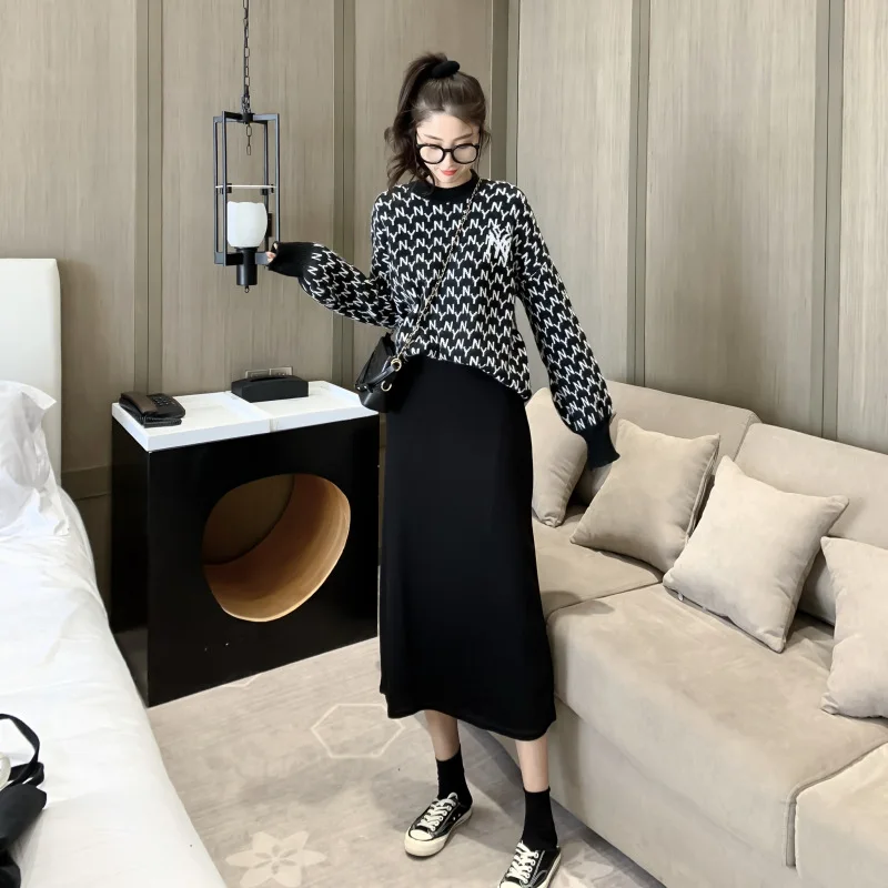 Photo Shoot 2019 Autumn And Winter Loose Outer Wear Sweater Laziness Mid-length Knit Sweater + Versatile Slimming Knitted Dress
Photo Shoot 2019 Autumn And Winter Loose Outer Wear Sweater Laziness Mid-length Knit Sweater + Versatile Slimming Knitted Dress