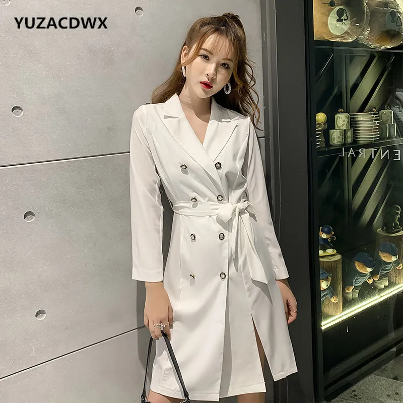 YUZACDWX New 2019 Autumn Fashion Brand Woman Classic Double Breasted Trench Coat with belt Chic Female Windbreaker Outerwear
YUZACDWX New 2019 Autumn Fashion Brand Woman Classic Double Breasted Trench Coat with belt Chic Female Windbreaker Outerwear
