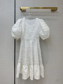 Luxury Brand Puff Sleeves MIDI Dress 2020 Summer Women High-end Design Sweet Jacquard Three-dimensional Embossed Ruffles Dresses
Luxury Brand Puff Sleeves MIDI Dress 2020 Summer Women High-end Design Sweet Jacquard Three-dimensional Embossed Ruffles Dresses