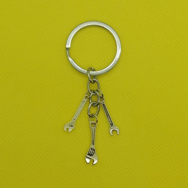 Wrench Keychain Small and Small Love Wrench Household Items Keychain Men's and Women's Gifts
Wrench Keychain Small and Small Love Wrench Household Items Keychain Men's and Women's Gifts