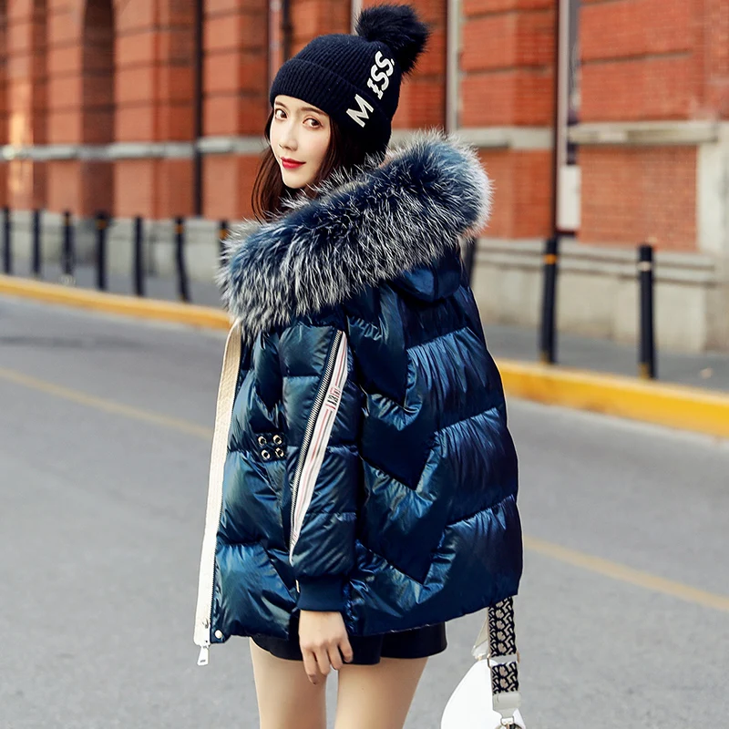 Bright face down jacket women short 2020 new winter fashion sleeves zipper big fur collar 90% white duck down hooded jacket
Bright face down jacket women short 2020 new winter fashion sleeves zipper big fur collar 90% white duck down hooded jacket