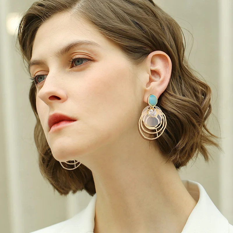 Shineland Steampunk Big Circle Hollow Gold Color Geometric Shell Crystal Drop Dangle Earrings For Women Bohemian Jewelry Gifts
Shineland Steampunk Big Circle Hollow Gold Color Geometric Shell Crystal Drop Dangle Earrings For Women Bohemian Jewelry Gifts