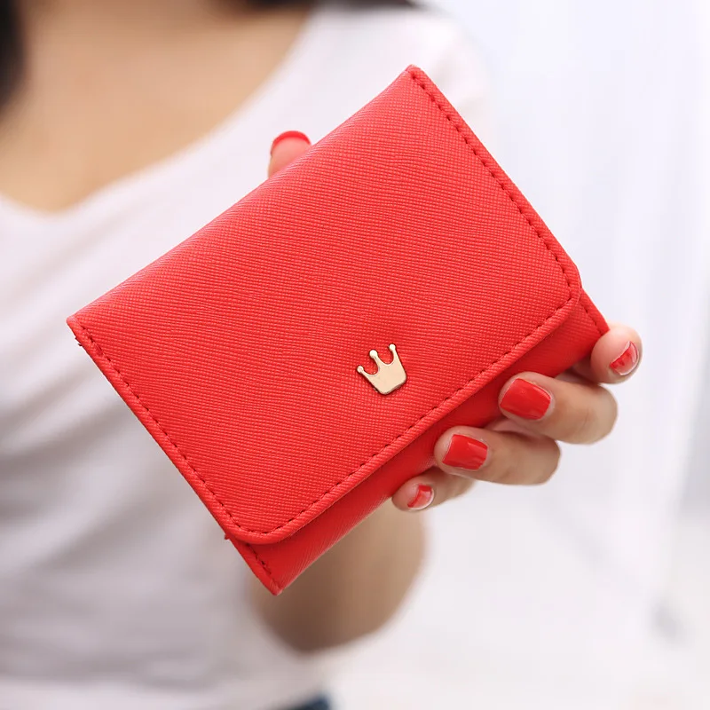 Ladies Wallet Ladies Short Wallet Crown Decorative Mini Wallet Small Folding PU Leather Female Models Purse Card Package
Ladies Wallet Ladies Short Wallet Crown Decorative Mini Wallet Small Folding PU Leather Female Models Purse Card Package