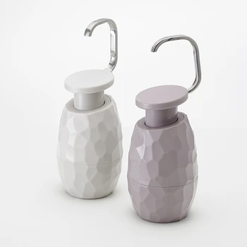 400Ml Creative One-Hand Soap Dispenser Facial Cleanser Shower Gel Bottle Environmentally Friendly For Home Hotel Bathroom 
400Ml Creative One-Hand Soap Dispenser Facial Cleanser Shower Gel Bottle Environmentally Friendly For Home Hotel Bathroom