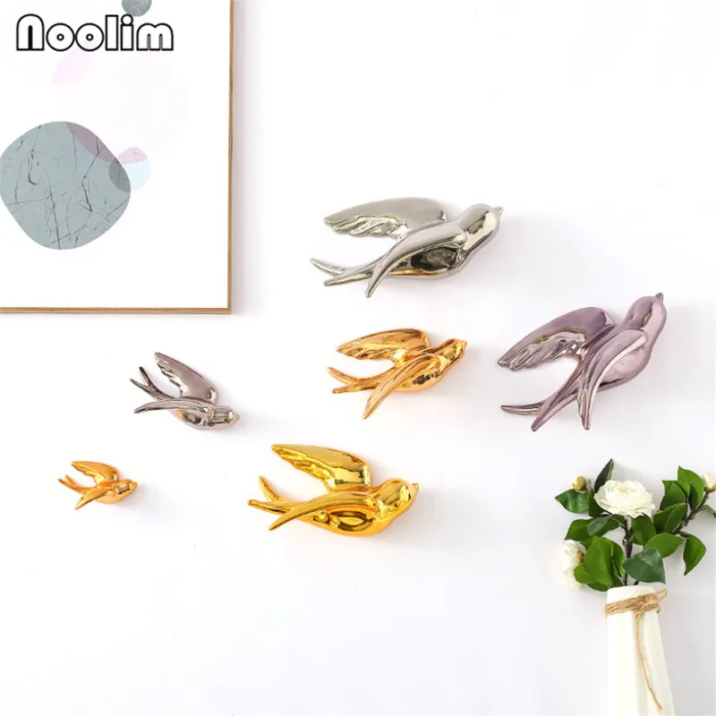 Nordic Ceramic Indoor European 3D Wall Hanging Background Wall Decorative Bird Ornaments Dessert Tea Shop Wall Decoration Crafts 
Nordic Ceramic Indoor European 3D Wall Hanging Background Wall Decorative Bird Ornaments Dessert Tea Shop Wall Decoration Crafts