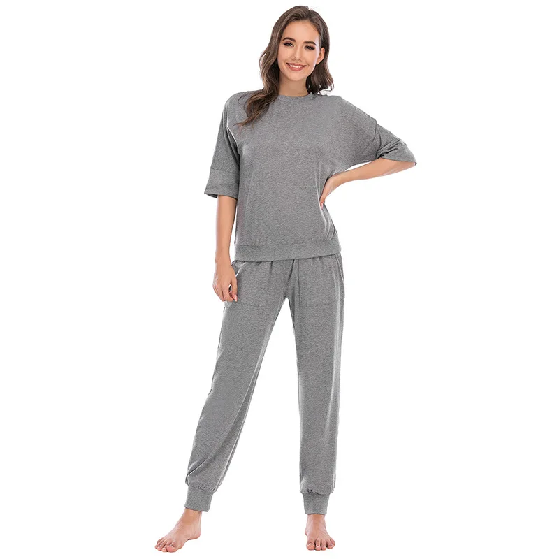 Autumn and Winter New Home Wear Mid-sleeve Trousers Two-piece Suit Pajamas for Women Pyjamas Women Sleep Tops Night Gown
Autumn and Winter New Home Wear Mid-sleeve Trousers Two-piece Suit Pajamas for Women Pyjamas Women Sleep Tops Night Gown