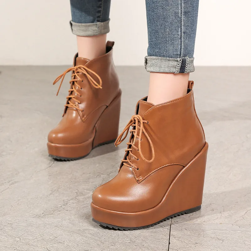 2018 Autumn Winter Punk Gothic Lace Up Ankle Boots Women Shoes Black Yellow High Heels Wedges Platform Boots Plus Size
2018 Autumn Winter Punk Gothic Lace Up Ankle Boots Women Shoes Black Yellow High Heels Wedges Platform Boots Plus Size