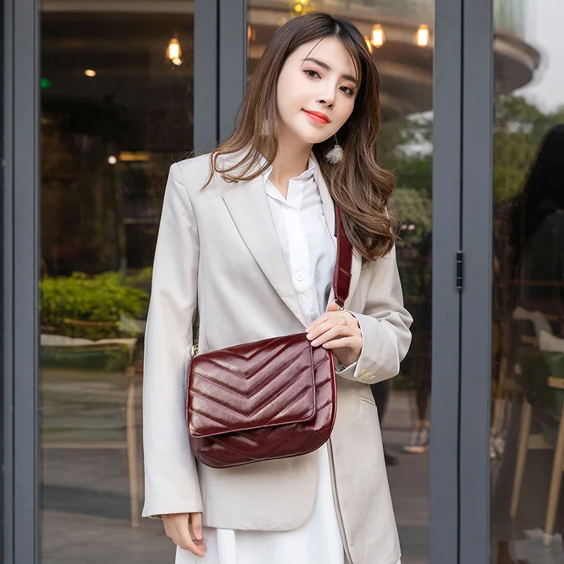 2020 New Casual Women's Bag Retro Shoulder Bag Crossbody Bag Solid Cove Bag Fashion Flap
2020 New Casual Women's Bag Retro Shoulder Bag Crossbody Bag Solid Cove Bag Fashion Flap