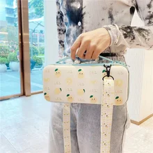 Soft shell box is suitable for Nintendo swith diagonal storage bag to send lanyard fruit pattern bag
Soft shell box is suitable for Nintendo swith diagonal storage bag to send lanyard fruit pattern bag