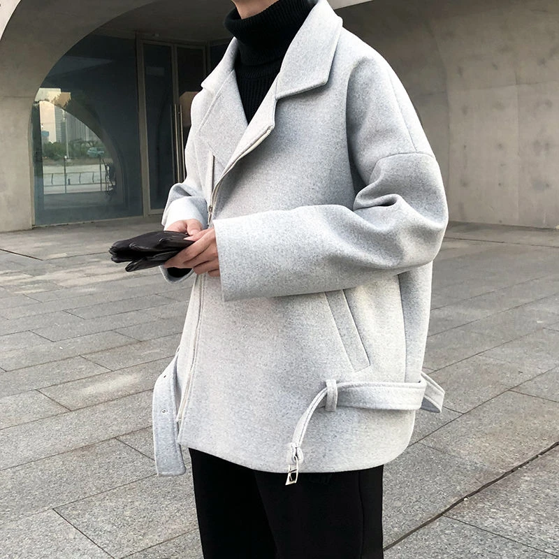 Korean Style Woolen Coat Men's Fashion Casual Oversized Woolen Jacket Men Streetwear Loose Short Woolen Coat Mens Overcoat M-2XL
Korean Style Woolen Coat Men's Fashion Casual Oversized Woolen Jacket Men Streetwear Loose Short Woolen Coat Mens Overcoat M-2XL