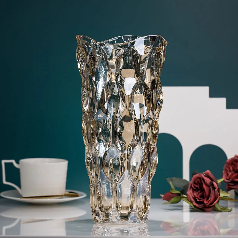 American light luxury glaze glass vase living room model room hotel flower arrangement decoration utensils ornaments and crafts
American light luxury glaze glass vase living room model room hotel flower arrangement decoration utensils ornaments and crafts