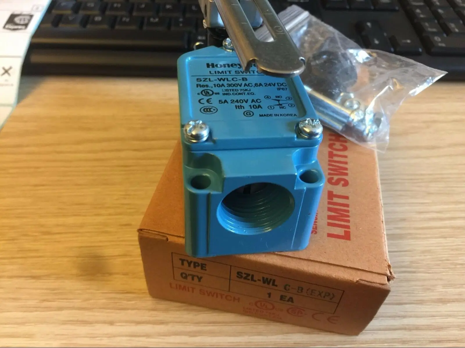 1PCS HONEYWELL SZL-WLC-B SZLWLCB LIMIT SWITCH -NEW | Безопасность и защита