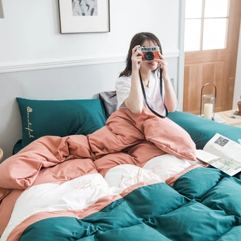 Modern Bedding Set Solid Big Stripe Duvet Cover Set Embroidery 4pcs Constrast USA Soft Sheet Fitting Cotton Bed Home Linen Bed
Modern Bedding Set Solid Big Stripe Duvet Cover Set Embroidery 4pcs Constrast USA Soft Sheet Fitting Cotton Bed Home Linen Bed