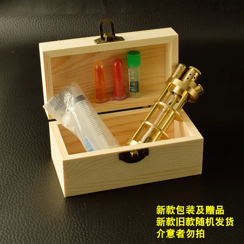 Kerosene Lighter High-End Entirely Handmade Heavy Duty Creative Cool Fine Copper Four Colors Transparent Pure Oil Men Craft Gift
Kerosene Lighter High-End Entirely Handmade Heavy Duty Creative Cool Fine Copper Four Colors Transparent Pure Oil Men Craft Gift