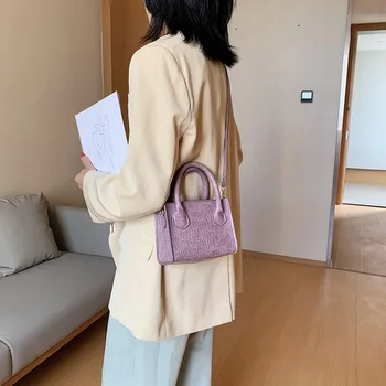 Vintage Alligator Leather Shoulder Bags Classic Texture Delicate Creative Design Women Pure Small Totes Crossbody Handbag
Vintage Alligator Leather Shoulder Bags Classic Texture Delicate Creative Design Women Pure Small Totes Crossbody Handbag