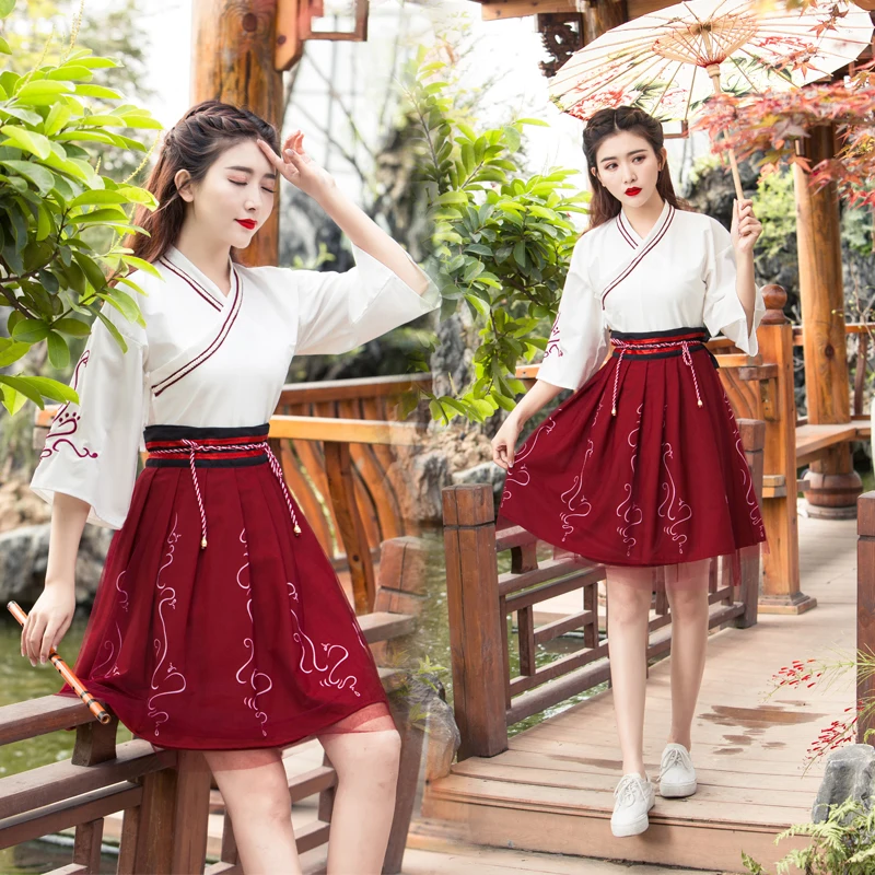 Chinese Dress Ancient Hanfu Red Traditional Embroidery Dress China Style Folk Dance Robe Cosplay National Costume Kimono Suit
Chinese Dress Ancient Hanfu Red Traditional Embroidery Dress China Style Folk Dance Robe Cosplay National Costume Kimono Suit