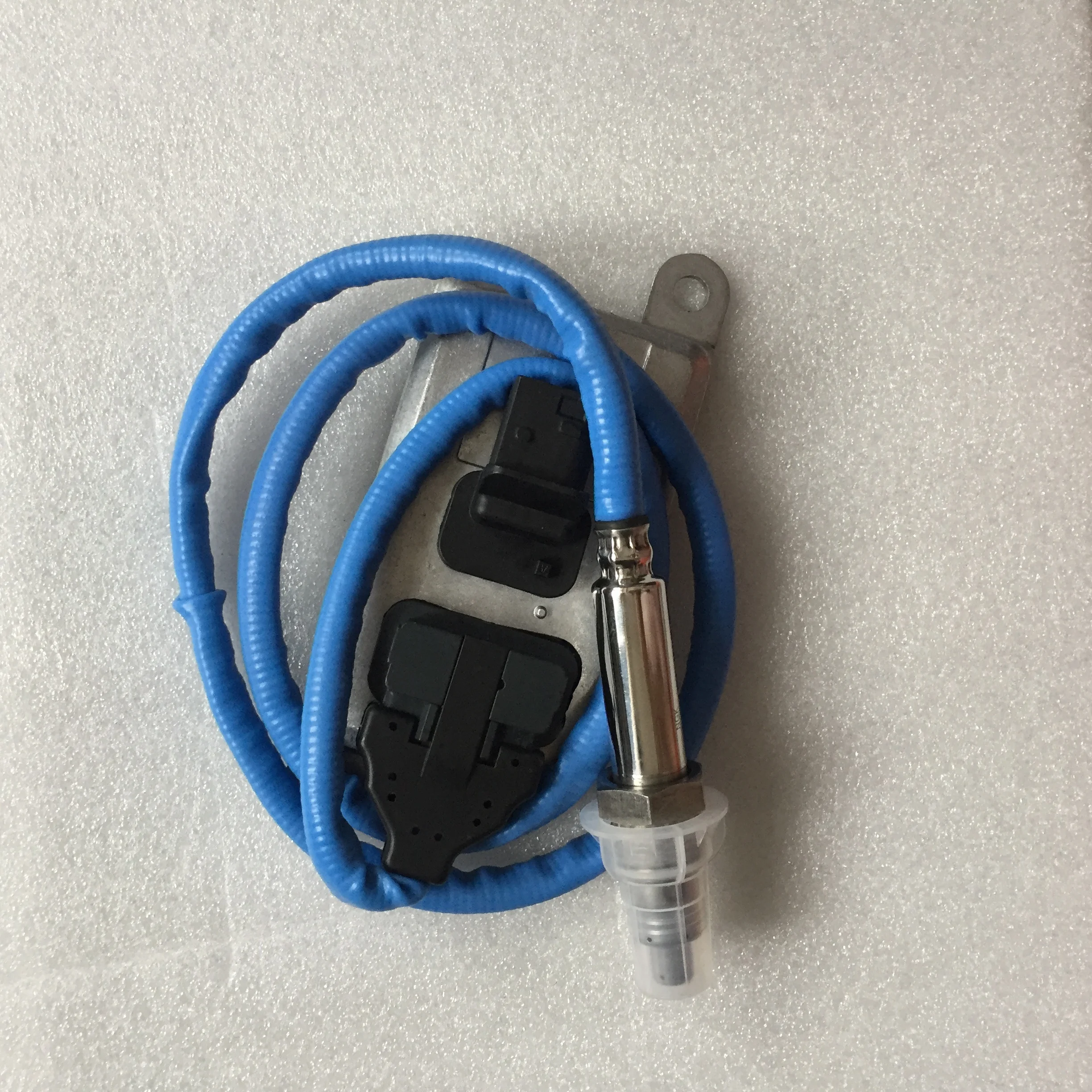 51154080016 5wk96721B Truck nox sensor oxide sensor nox Nitrogen Oxide Nox Sensors Tractors Trucks
51154080016 5wk96721B Truck nox sensor oxide sensor nox Nitrogen Oxide Nox Sensors Tractors Trucks