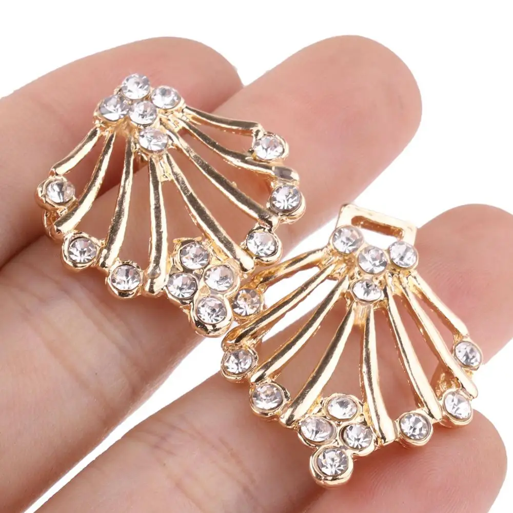 3 Pairs Shiny Crystal Cape Cloak Clasps Fasteners Decorative Sew On Hooks and Cardigan Shawl Clips Brooches for Women and Girls
3 Pairs Shiny Crystal Cape Cloak Clasps Fasteners Decorative Sew On Hooks and Cardigan Shawl Clips Brooches for Women and Girls
