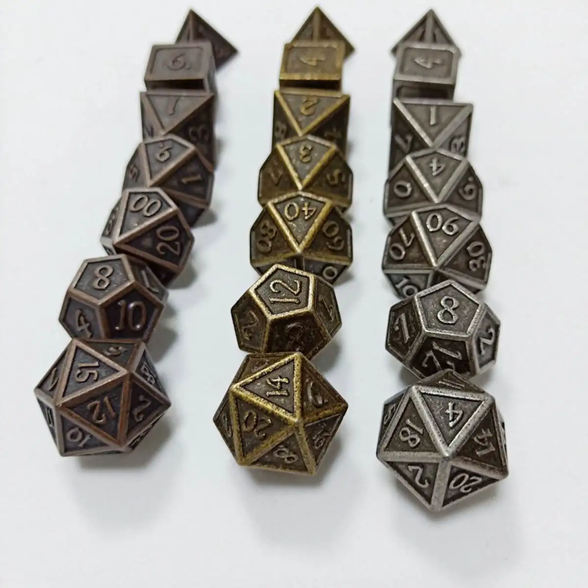 7Pcs Embossed Heavy Metal Polyhedral Dice Set for RPG Dungeons and Dragons DND RPG MTG D20 D12 D10 D8 D6 D4 Table Board Game
7Pcs Embossed Heavy Metal Polyhedral Dice Set for RPG Dungeons and Dragons DND RPG MTG D20 D12 D10 D8 D6 D4 Table Board Game