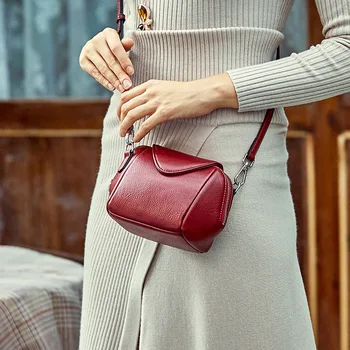 Spring and Summer New Handbag Genuine Leather Clutch Bag Korean Lady Shoulder Bag Bag Women Shell Package
Spring and Summer New Handbag Genuine Leather Clutch Bag Korean Lady Shoulder Bag Bag Women Shell Package