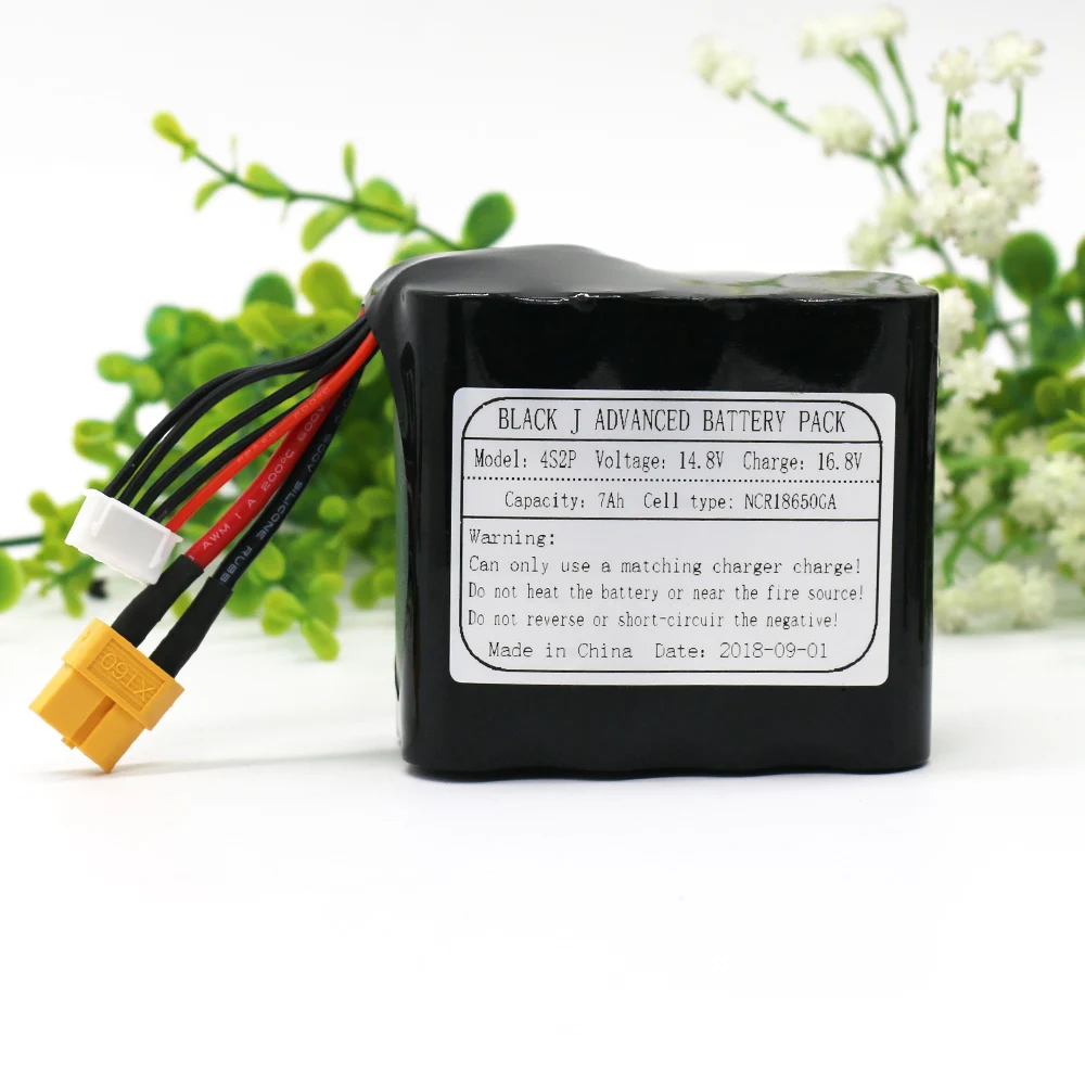 UAV Rechargeable Li-ion Battery 14.8 V / 16.8 V 7Ah 4S2P Use Single Cell NCR18650GA Combination Suitable for Different drone
UAV Rechargeable Li-ion Battery 14.8 V / 16.8 V 7Ah 4S2P Use Single Cell NCR18650GA Combination Suitable for Different drone
