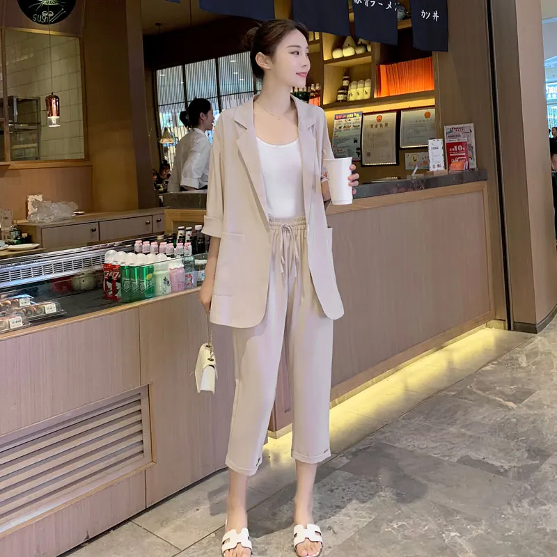 Fashion Women Blazer Suits Three Quater Sleeve Single- Breasted Blazer Pants Suit Office Ladies Two-piece Blazer Sets 2020
Fashion Women Blazer Suits Three Quater Sleeve Single- Breasted Blazer Pants Suit Office Ladies Two-piece Blazer Sets 2020