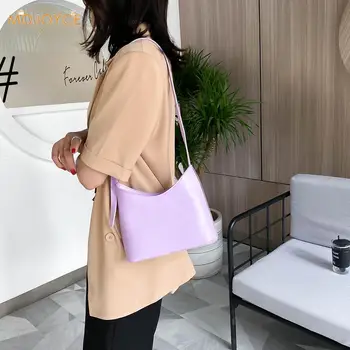 Popular Simple Female Daily Bag Casual PU Leather Sling Handbag Purse Women Elegant Chain Shoulder Crossbody Bag
Popular Simple Female Daily Bag Casual PU Leather Sling Handbag Purse Women Elegant Chain Shoulder Crossbody Bag