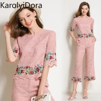 Runway Pink Two Piece Set Women 2020 New Fashion Flower Embroidery Lace Top and Wide Leg Pants Suits Sets Summer Ladies Outfits 
Runway Pink Two Piece Set Women 2020 New Fashion Flower Embroidery Lace Top and Wide Leg Pants Suits Sets Summer Ladies Outfits