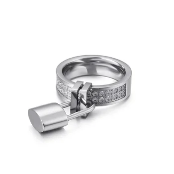 Wholesale Fine Jewelry Titanium Steel Lock Rings Gold Color Accessories Argil Jewel Ring Fashion Jewelry Lovers Couples Gifts
Wholesale Fine Jewelry Titanium Steel Lock Rings Gold Color Accessories Argil Jewel Ring Fashion Jewelry Lovers Couples Gifts