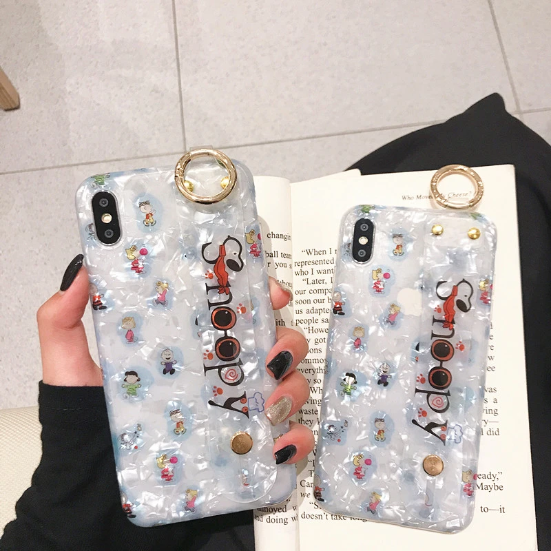 For iPhone 6 6s 7 8 Plus X XS XR XSMAX Cute Cartoon Snoopy Shell Pattern Phone Case Soft Silicone Protector With Wrist Strap
For iPhone 6 6s 7 8 Plus X XS XR XSMAX Cute Cartoon Snoopy Shell Pattern Phone Case Soft Silicone Protector With Wrist Strap