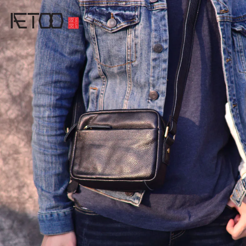 AETOO Leather Messenger Bag casual vintage Leather Phone Pocket Shoulder Bag Mini Men's Soft Leather Small Bag
AETOO Leather Messenger Bag casual vintage Leather Phone Pocket Shoulder Bag Mini Men's Soft Leather Small Bag