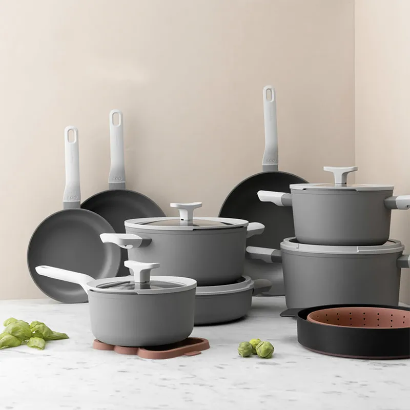 Kitchen household non stick pot suit frying pan Wok Soup pot milk pan cookware set kitchen pot cooking pots set ollas de cocina
Kitchen household non stick pot suit frying pan Wok Soup pot milk pan cookware set kitchen pot cooking pots set ollas de cocina