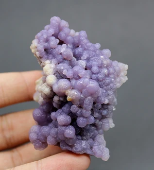 100g Natural Grape agate clusters mineral specimen stones and crystals healing crystals quartz free shipping
100g Natural Grape agate clusters mineral specimen stones and crystals healing crystals quartz free shipping