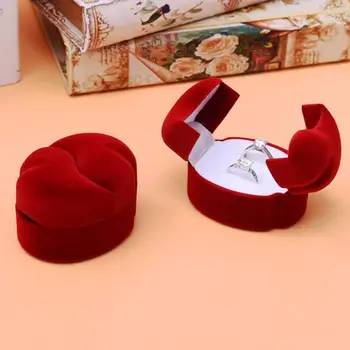1PC Foldable Fine Jewelry Box Display Storage Case Red Engagement Heart Velvet Ring Box Organizer
1PC Foldable Fine Jewelry Box Display Storage Case Red Engagement Heart Velvet Ring Box Organizer
