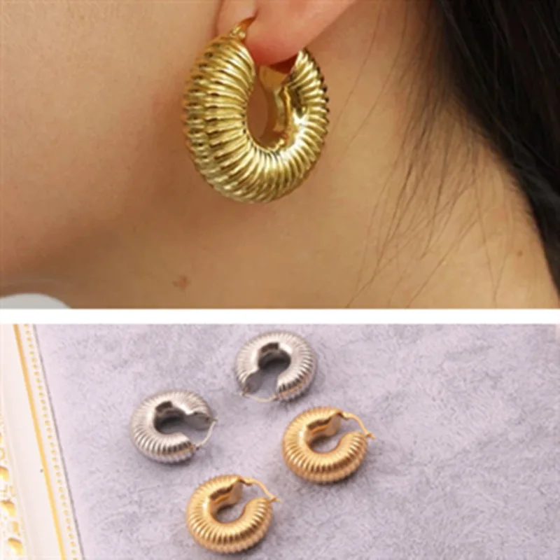 New Style France Big Brand Designer Celi Celine Circle Electric Pipe Modeling Gold Plated Earrings
New Style France Big Brand Designer Celi Celine Circle Electric Pipe Modeling Gold Plated Earrings