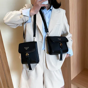 Celebrity Inspired Fashion Nylon Messenger Bag Celebrity Inspired Phone Bag 2020 Summer New Style Shoulder Bag
Celebrity Inspired Fashion Nylon Messenger Bag Celebrity Inspired Phone Bag 2020 Summer New Style Shoulder Bag