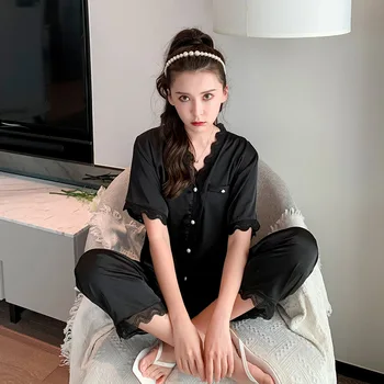 Fiklyc Pajamas Female Summer Short-Sleeved Lace Solid Color Comfortable Thin Section Lapel Simulation Silk Home Service Suit
Fiklyc Pajamas Female Summer Short-Sleeved Lace Solid Color Comfortable Thin Section Lapel Simulation Silk Home Service Suit