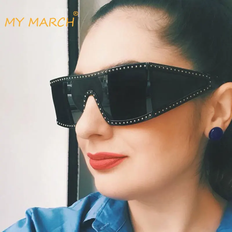 2019 New Oversized Sunglasses Women Big Frame Square Flat Top Rivet Sun Glasses Female Men Vintage Mirror Shades Gradient UV400
2019 New Oversized Sunglasses Women Big Frame Square Flat Top Rivet Sun Glasses Female Men Vintage Mirror Shades Gradient UV400