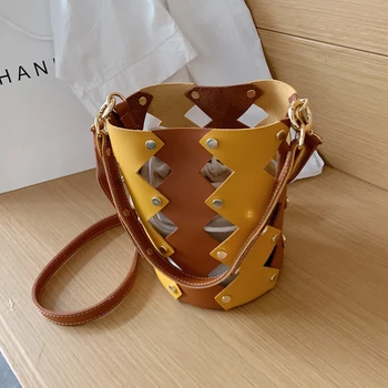 Hollow Out Bucket Bag for Women 2020 Luxury Designer Handbag Clutch Bag Ins Personality Ladies Shoulder Messenger Bags
Hollow Out Bucket Bag for Women 2020 Luxury Designer Handbag Clutch Bag Ins Personality Ladies Shoulder Messenger Bags