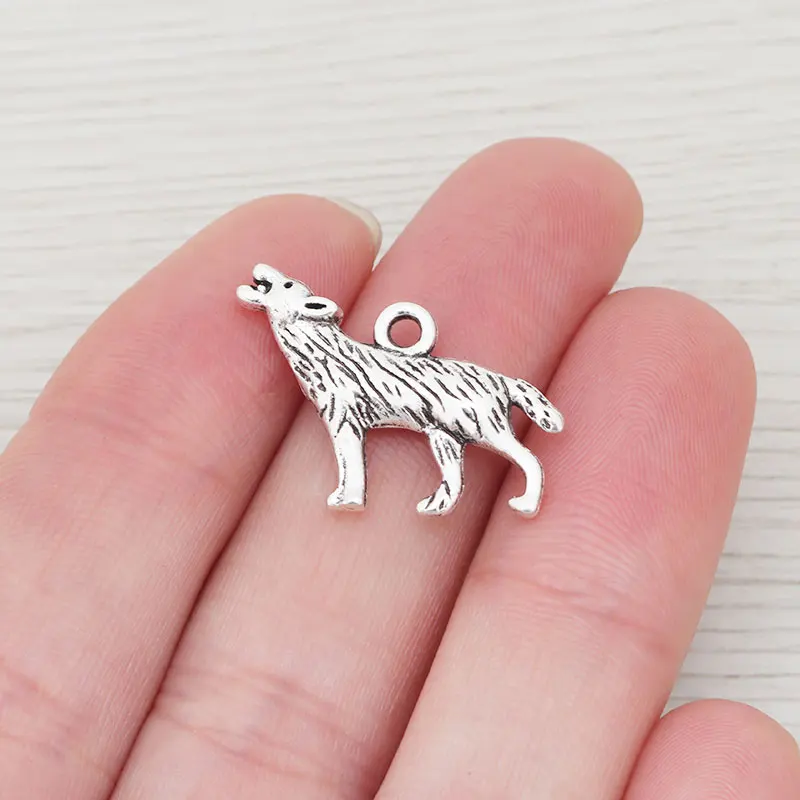 

20 x Silver Color 3D Howling Wolf Charms Pendants 2 Sided for DIY Necklace Bracelet Jewelry Making Accessories 25x17mm