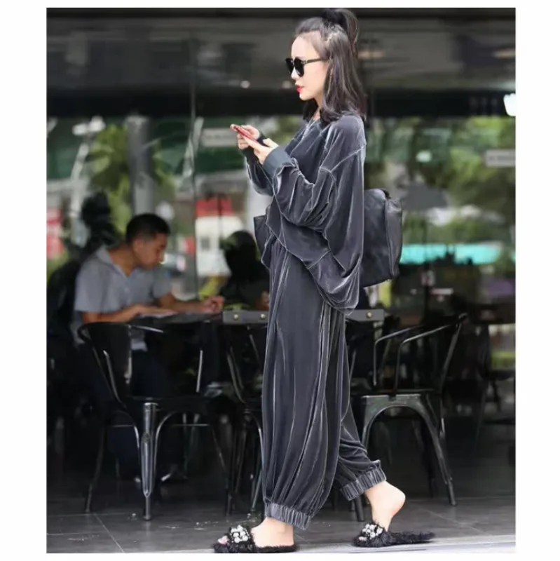 Women's Sets Velvet Batwing Sleeve Woman Tops With Wide Leg Pants Two Piece Set Plus Size Women Sets Clothes Autumn
Women's Sets Velvet Batwing Sleeve Woman Tops With Wide Leg Pants Two Piece Set Plus Size Women Sets Clothes Autumn