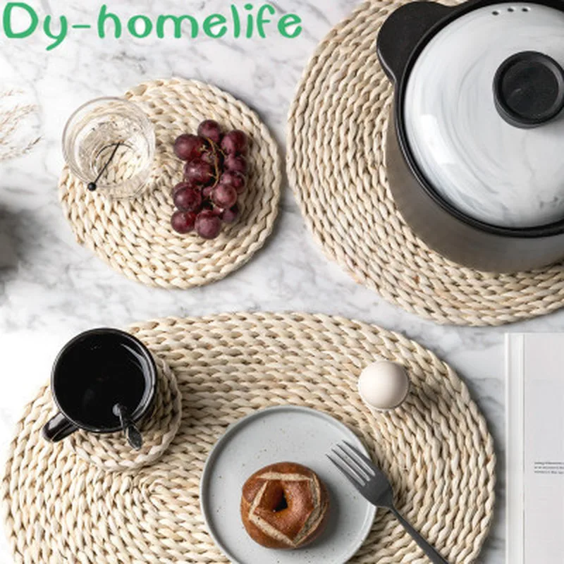 Multi-size Japanese-style Hand-woven Circular Mat Restaurant Household Corn Leather Woven Mat Non-slip Insulation Cup Tableware
Multi-size Japanese-style Hand-woven Circular Mat Restaurant Household Corn Leather Woven Mat Non-slip Insulation Cup Tableware