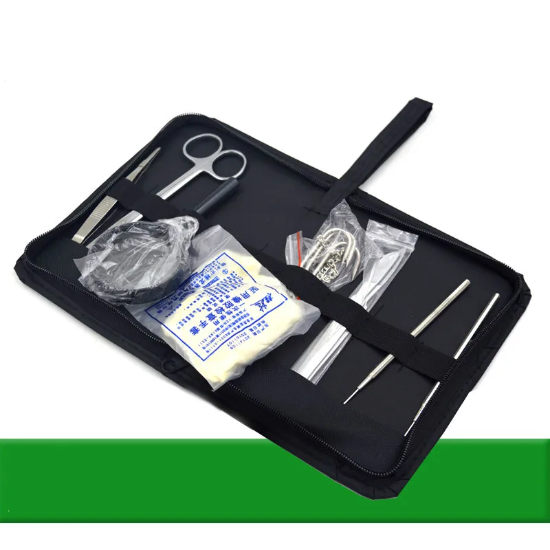 9PCS/Sets of Surgical Scissors Magnifying Glasses Three Jaw Hooks and Other Surgical Tools Are Included
9PCS/Sets of Surgical Scissors Magnifying Glasses Three Jaw Hooks and Other Surgical Tools Are Included