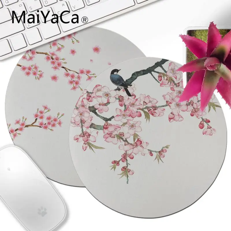 MaiYaCa Plum Blossom Little bird white background Game Speed Mice Retail Round Mousepad DIY Top Selling Non-Slip mouse pad anime
MaiYaCa Plum Blossom Little bird white background Game Speed Mice Retail Round Mousepad DIY Top Selling Non-Slip mouse pad anime