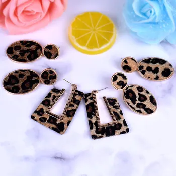Fashion Ellipse Leopard Earrings Women Cute Colorful Fur Gold Color Pendant Dangle Earrings For Women leather earrings Jewelry
Fashion Ellipse Leopard Earrings Women Cute Colorful Fur Gold Color Pendant Dangle Earrings For Women leather earrings Jewelry