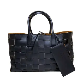 Tote Bag Women's Leather Handbags High Quality Female Cow Leather Woven Bag Fashion Designer Large Capacity Shopping Bag 
Tote Bag Women's Leather Handbags High Quality Female Cow Leather Woven Bag Fashion Designer Large Capacity Shopping Bag